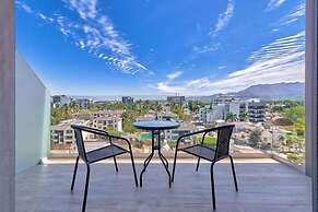 1BR Apartment - Private Balcony - Pool - Gym