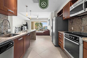 Oceanfront 2 BR Condo - Beach - Restaurant - Gym
