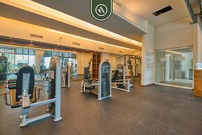 Oceanfront 2 BR Condo - Beach - Restaurant - Gym