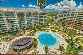 Oceanfront 2 BR Condo - Beach - Restaurant - Gym