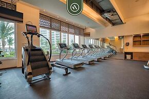 Oceanfront 2 BR Condo - Beach - Restaurant - Gym