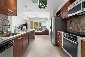 Oceanfront 2 BR Condo - Beach - Restaurant - Gym