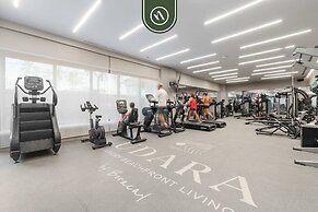 Luxury 2 BR Condo With Dream Pools - Beach - Art