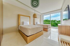 New 3BR Condo - Oceanview Terrace - Private Beach