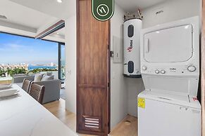 Luxury Oceanview Condo - Rooftop Pool - Downtown
