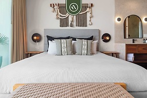 Luxury Oceanview Condo - Rooftop Pool - Downtown