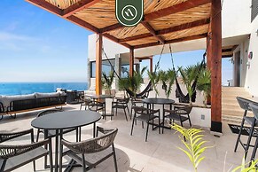 Luxury Oceanview Condo - Rooftop Pool - Downtown