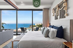 Luxury Oceanview Condo - Rooftop Pool - Downtown