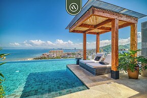 Luxury Oceanview Condo - Rooftop Pool - Downtown