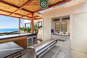 Luxury Oceanview Condo - Rooftop Pool - Downtown