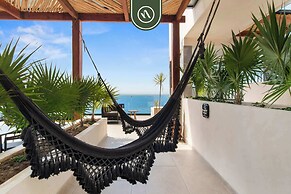 Luxury Oceanview Condo - Rooftop Pool - Downtown