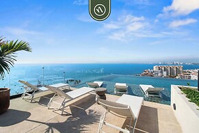 Luxury Oceanview Condo - Rooftop Pool - Downtown