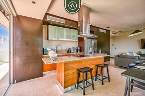 Luxury Oceanfront 2BR Condo With Private Balcony