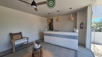 Brand New Studio - 2 Min to Beach - Rooftop Pool