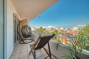 2BR Condo - Dipping Pool - Outstanding View
