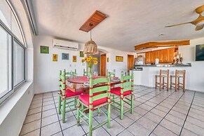 2BR Condo - Dipping Pool - Outstanding View