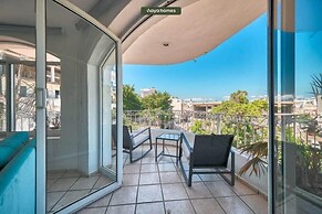 2BR Condo - Dipping Pool - Outstanding View