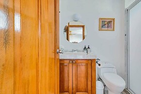 2BR Condo - Dipping Pool - Outstanding View