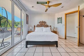 2BR Condo - Dipping Pool - Outstanding View