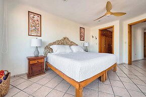2BR Condo - Dipping Pool - Outstanding View