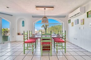 2BR Condo - Dipping Pool - Outstanding View