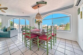 2BR Condo - Dipping Pool - Outstanding View