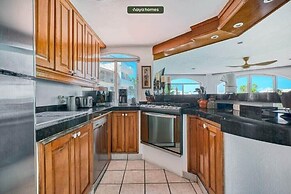 2BR Condo - Dipping Pool - Outstanding View