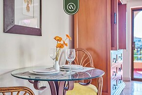 Beachfront 2 BR Condo - Beach - Pools - Tennis