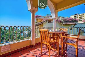 Beachfront 2 BR Condo - Beach - Pools - Tennis