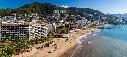 Ocean View 2Br Condo-balcony-beach-pool - 214