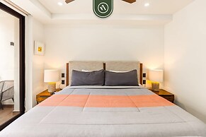 Amazing 2BR Condo in Romantic Zone - Rooftop Pool