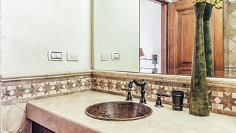 Ocean View 3Br Condo-balcony-beach-pool - 812