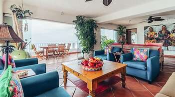 Ocean View 3Br Condo-balcony-beach-pool - 812