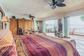 Ocean View 3Br Condo-balcony-beach-pool - 812