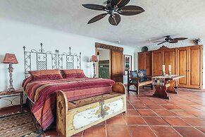 Ocean View 3Br Condo-balcony-beach-pool - 812