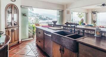 Ocean View 3Br Condo-balcony-beach-pool - 812