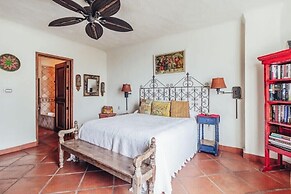 Ocean View 3Br Condo-balcony-beach-pool - 812