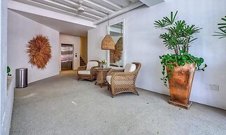 New 1 BR Condo - Oceanview Pool - 2 min to Beach