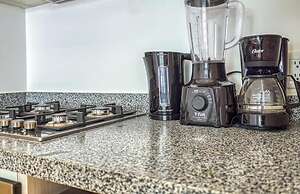 New 1 BR Condo - Oceanview Pool - 2 min to Beach