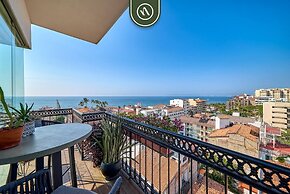 Luxury Corner Unit With Breataking Ocean Views