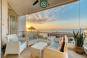 Corner 2 BR Condo - Spectacular Oceanview Sunsets