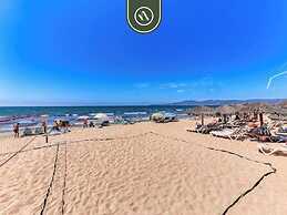 Oceanfron 4 BR Condo - Beach - Wyndham Pool
