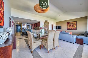 Oceanfron 4 BR Condo - Beach - Wyndham Pool