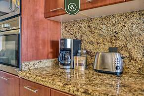 Oceanfron 4 BR Condo - Beach - Wyndham Pool