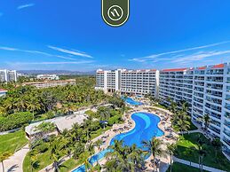 Oceanfron 4 BR Condo - Beach - Wyndham Pool