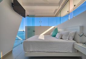 Luxurious 2BR Condo - Amazing Ocean View - Pool