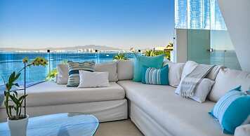 Luxurious 2BR Condo - Amazing Ocean View - Pool