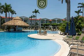 2BR Condo in Acapulco With Private Patio - Pool