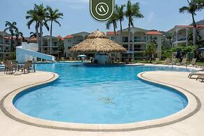 2BR Condo in Acapulco With Private Patio - Pool