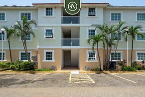 2BR Condo in Acapulco With Private Patio - Pool